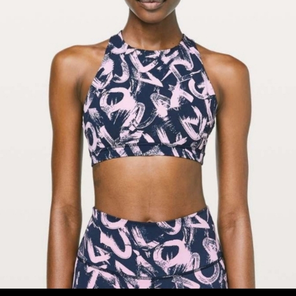 Lululemon free to be Serene bra size 6 - Picture 6 of 7